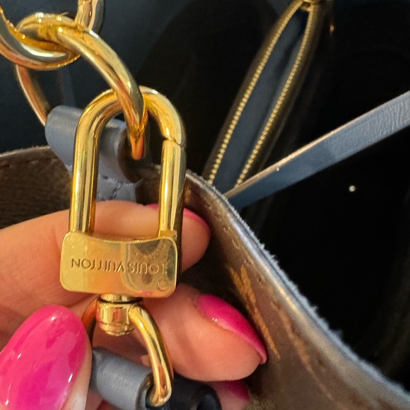 SOLD!!⚡️FLASH SALE⚡️🦋💙 Louis Vuitton Neonoe Bleu Jean 💙🦋 - Picture 3 of 11